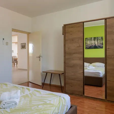 Rubina, 2 Bedrooms, Big Terrace And Secure Parking Appartement