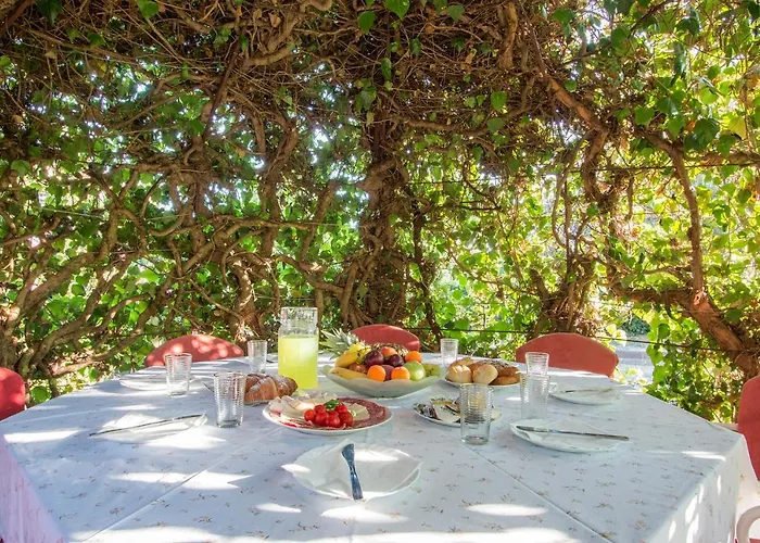 Rubina, 2 Bedrooms, Big Terrace And Secure Parking Apartman Medulin