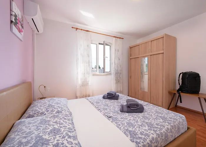 Apartman Rubina, 2 Bedrooms, Big Terrace And Secure Parking *