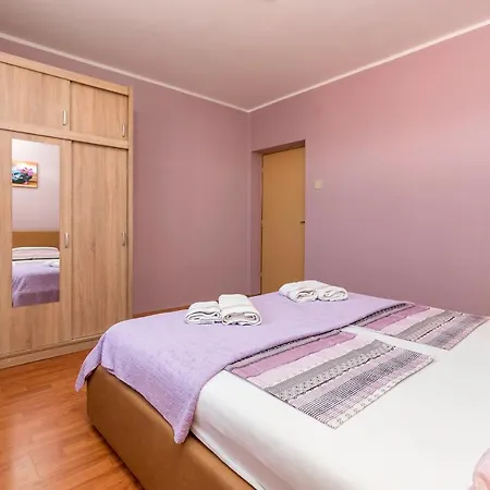 Rubina With Secure Parking Apartment *