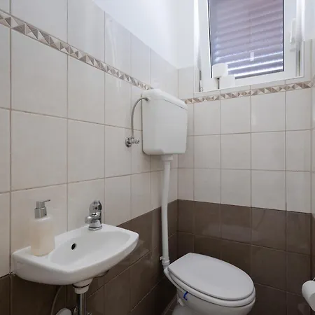 Rubina, 2 Bedrooms, Big Terrace And Secure Parking Appartamento Medolino