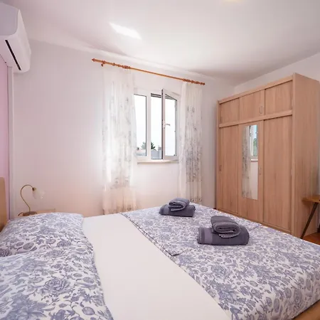 Appartamento Rubina, 2 Bedrooms, Big Terrace And Secure Parking *