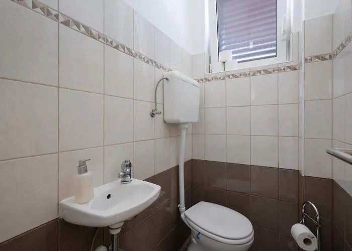 Rubina, 2 Bedrooms, Big Terrace And Secure Parking Appartamento Medolino